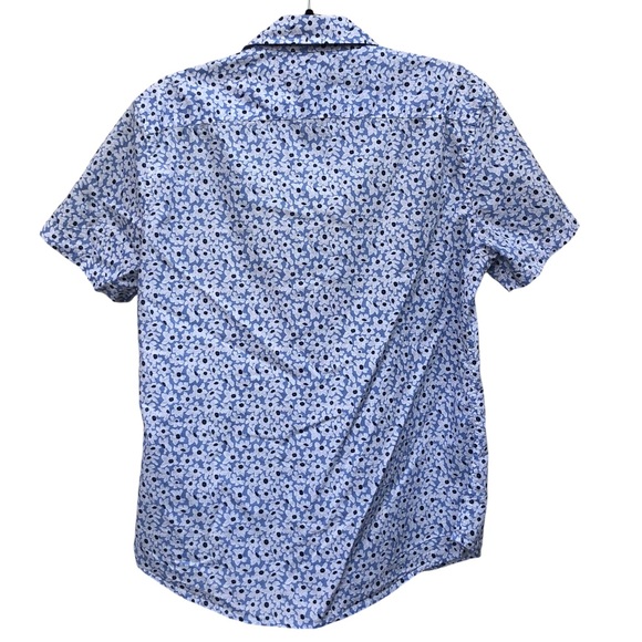 Slate & Stone Blue Floral Button Down Shirt size Medium - Picture 4 of 6